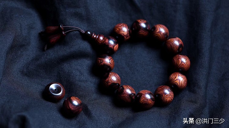 假海黄手串买时有海黄味,海黄手串的保养及把玩