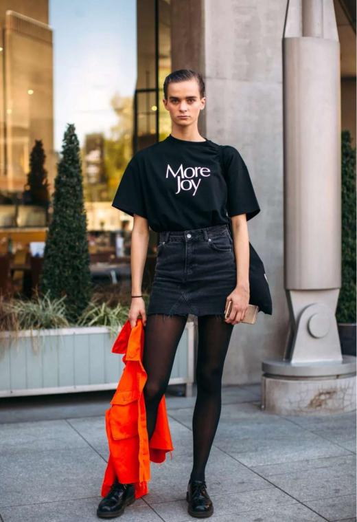 扔掉你的运动鞋,扔掉你的皮鞋