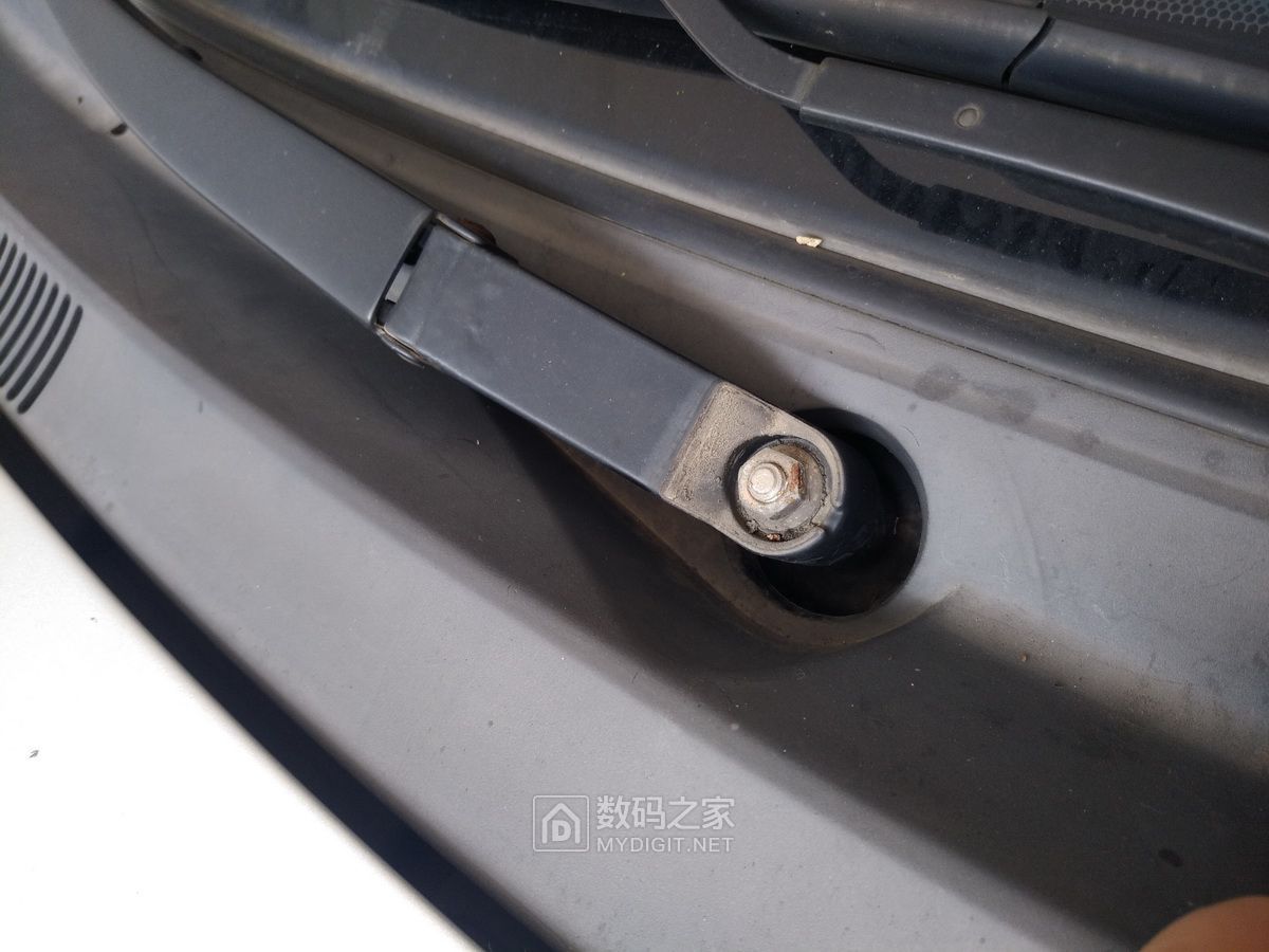 最老款长城c30怎么换雨刷,长城c30雨刷器喷嘴拆卸视频