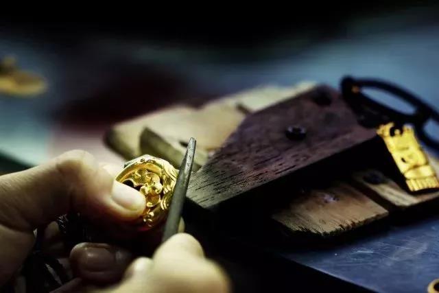 市面上的古法金是真的吗？很多金店店员其实是在忽悠你