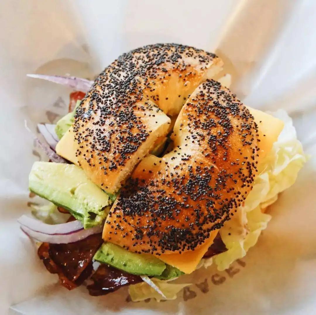 营养健康早餐搭配文字介绍,好吃的贝果方子