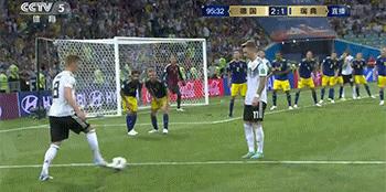 马尔科罗伊斯集锦,马尔科罗伊斯年轻时照片