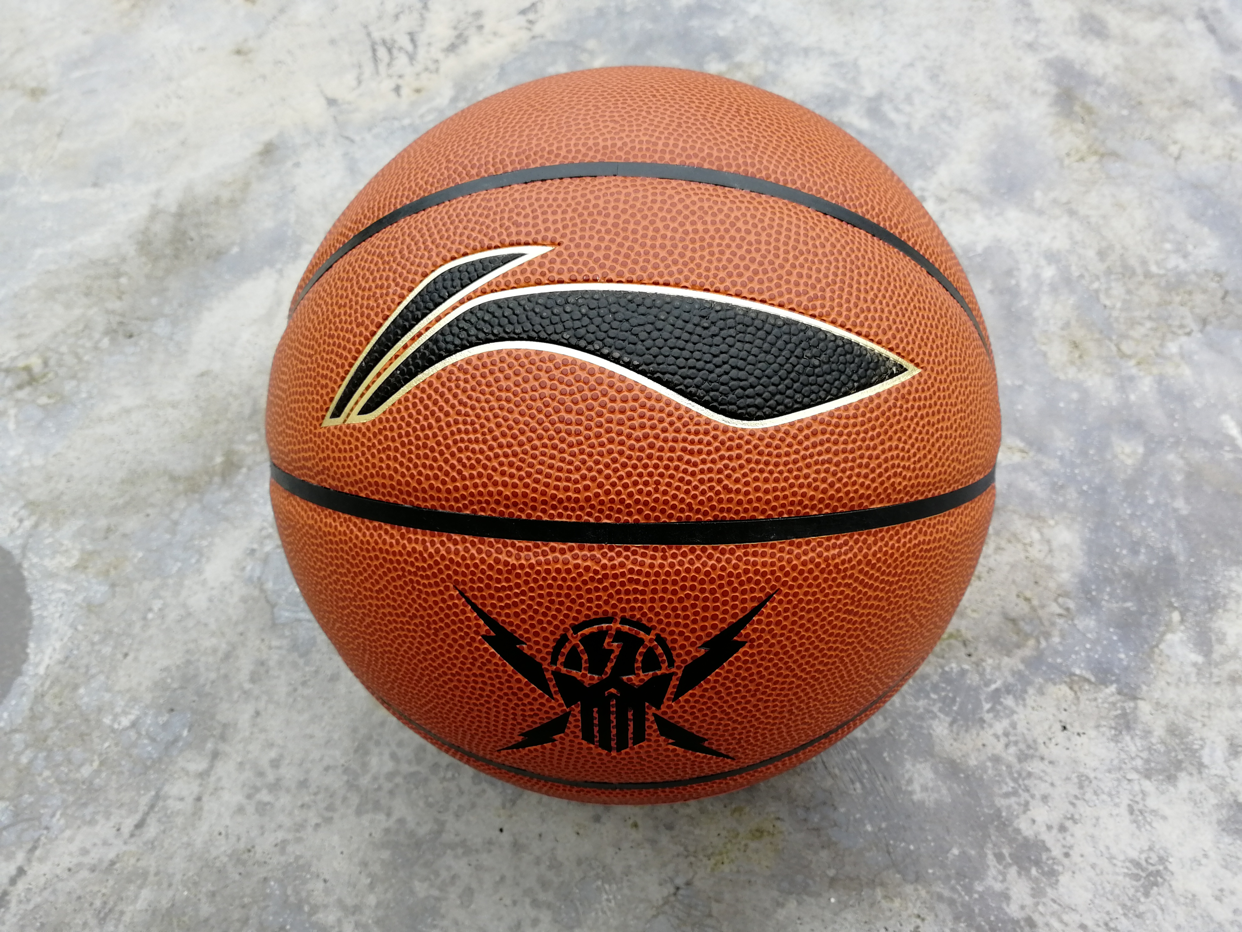 李宁lbqk827-1,李宁的443-1篮球怎么样