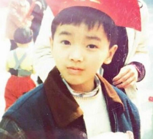 华晨宇八年前经历了什么,十年了华晨宇苦尽甘来