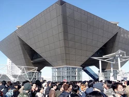 倒卖同人志，是日本高中生日入18万的财富密码