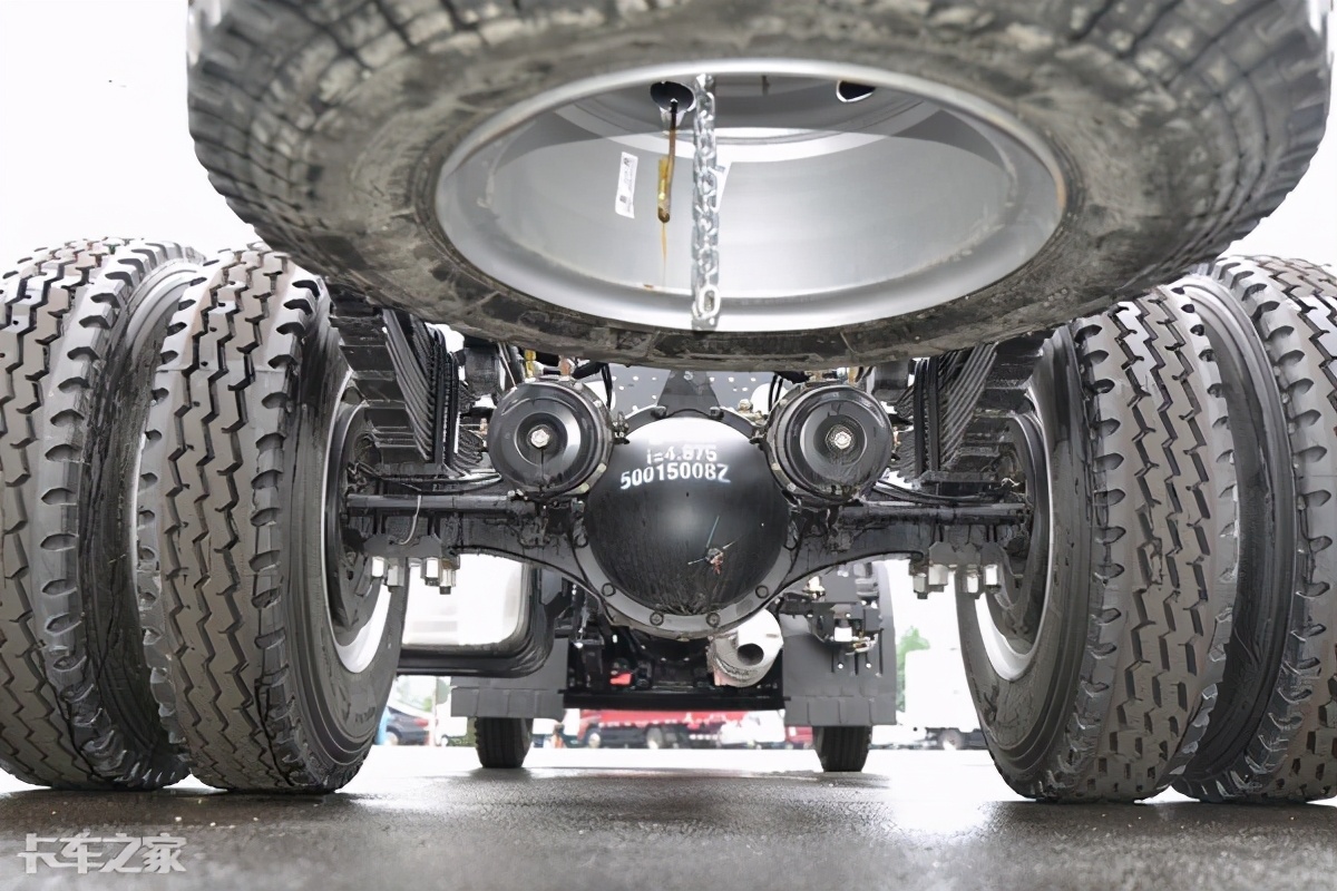 最便宜的国五6.8米载货车,15万以内最快的五款轿车