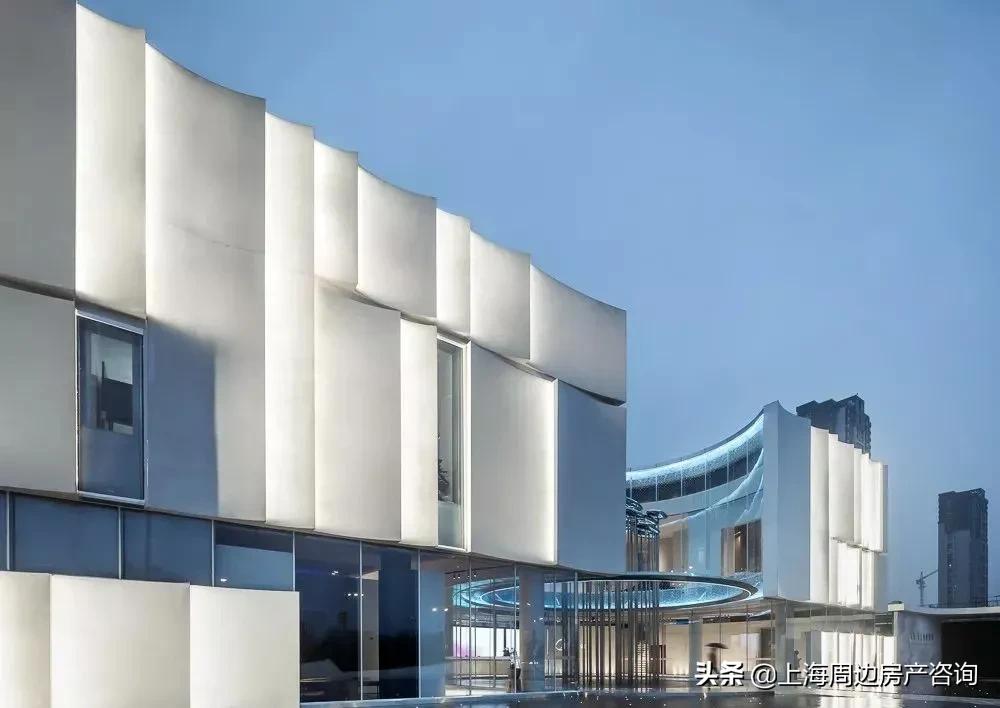 苏州「路劲璞玉澜岸」金钥匙物业标准，物业费2.89，真正人车分流