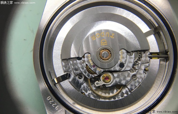 eta7750机芯的手表有哪些,同样的etf为什么价格不一样