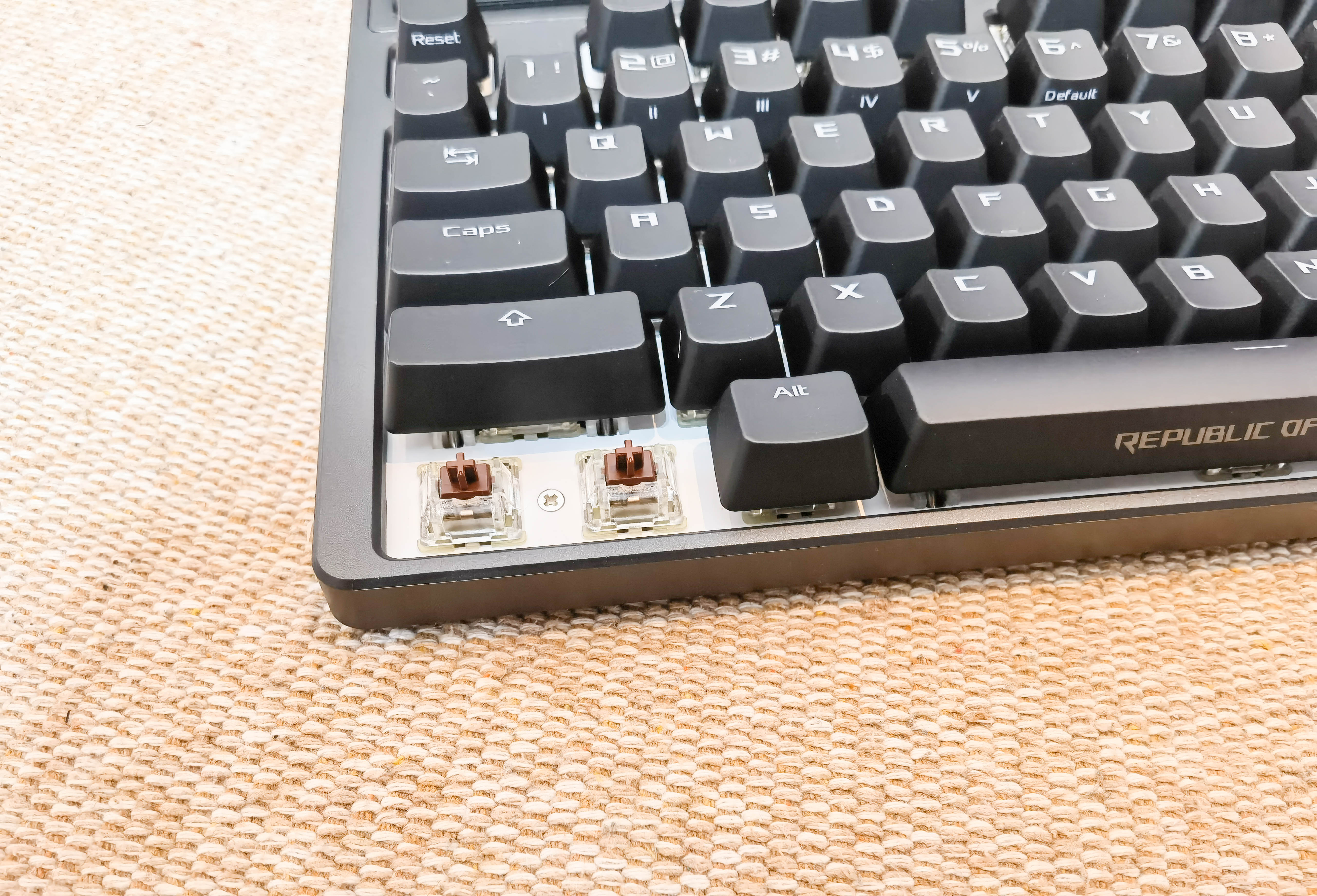 为信仰充值，华硕ROGSTRIXFLARE机械键盘使用体验