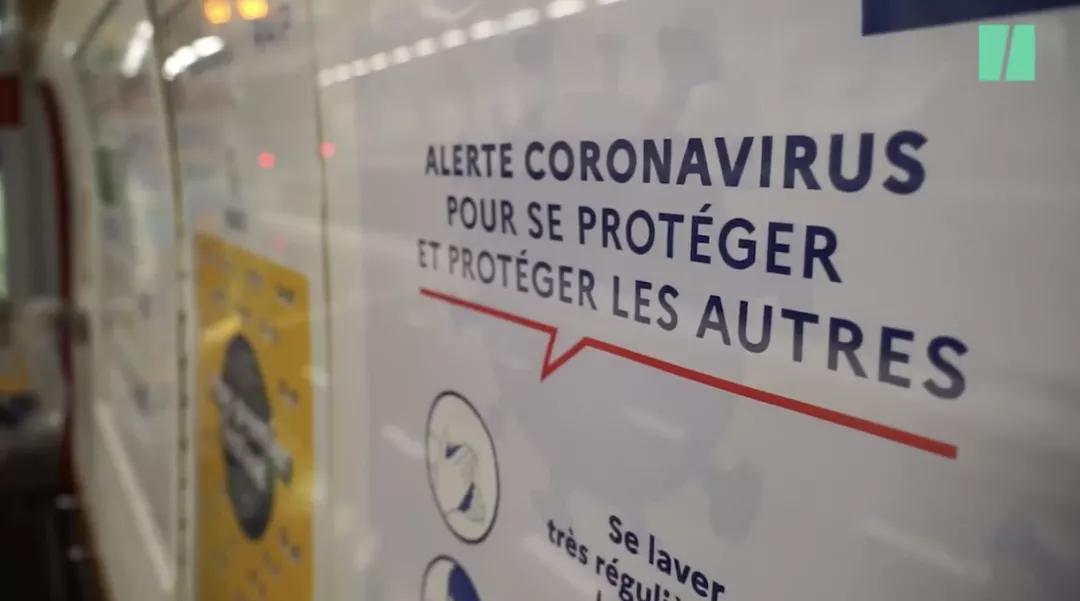 在贴满了一百万张贴纸之后，我快不认识巴黎地铁了…