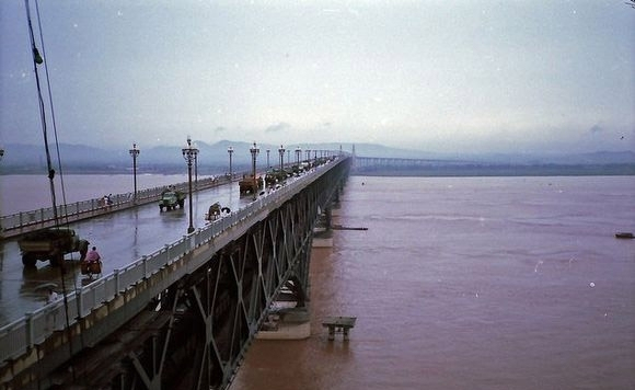 金陵饭店曾经的亚洲第一高楼,80年代南京老照片金陵饭店