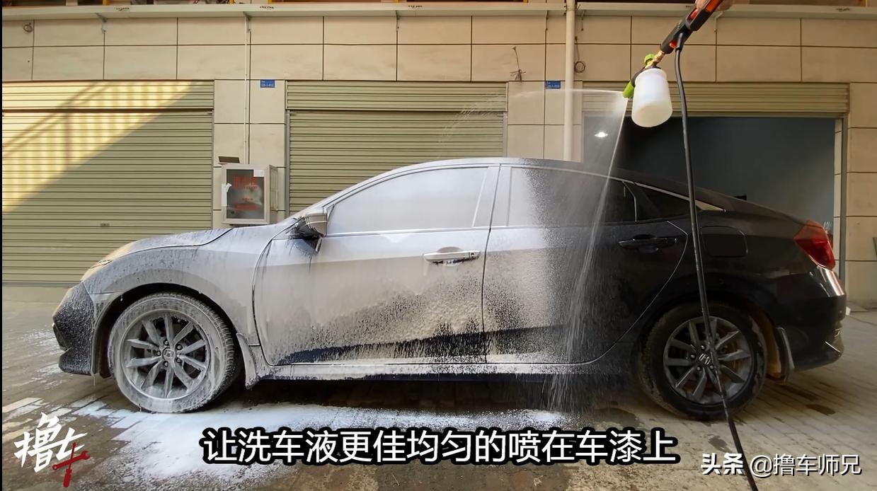 白色车车漆暗沉怎么办,车漆氧化失去光泽用什么洗