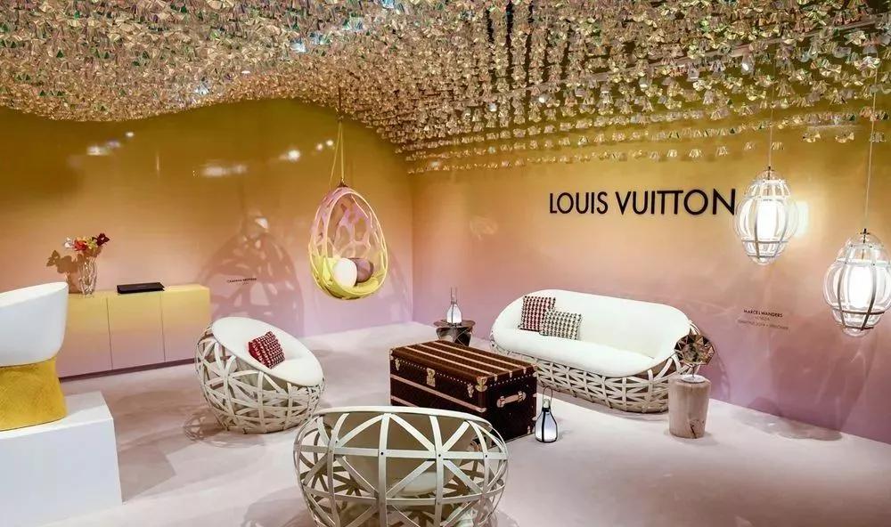 2017年迈阿密艺术博览会作品展示,2019年迈阿密魅力秀