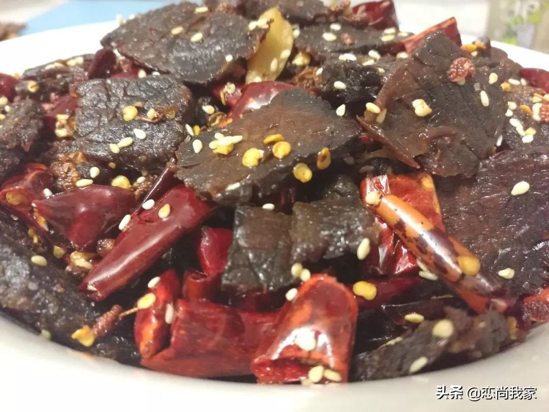 麻辣牛肉干鲜香酥烂麻辣爽口,原味牛肉干怎么做成麻辣牛肉干