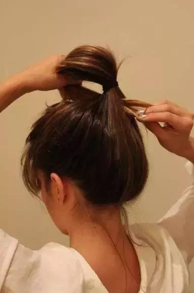 怎么给头发又简单又漂亮,简单弄头发教程