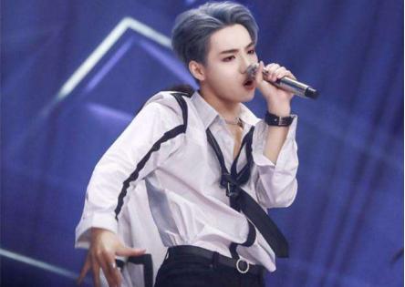 李振宁出道视频完整版,李振宁成长经历