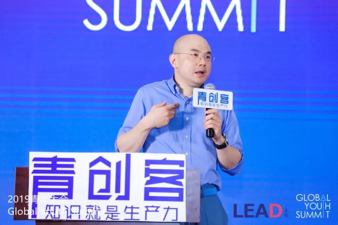 洪明基30年创业经历,洪明基两会说什么