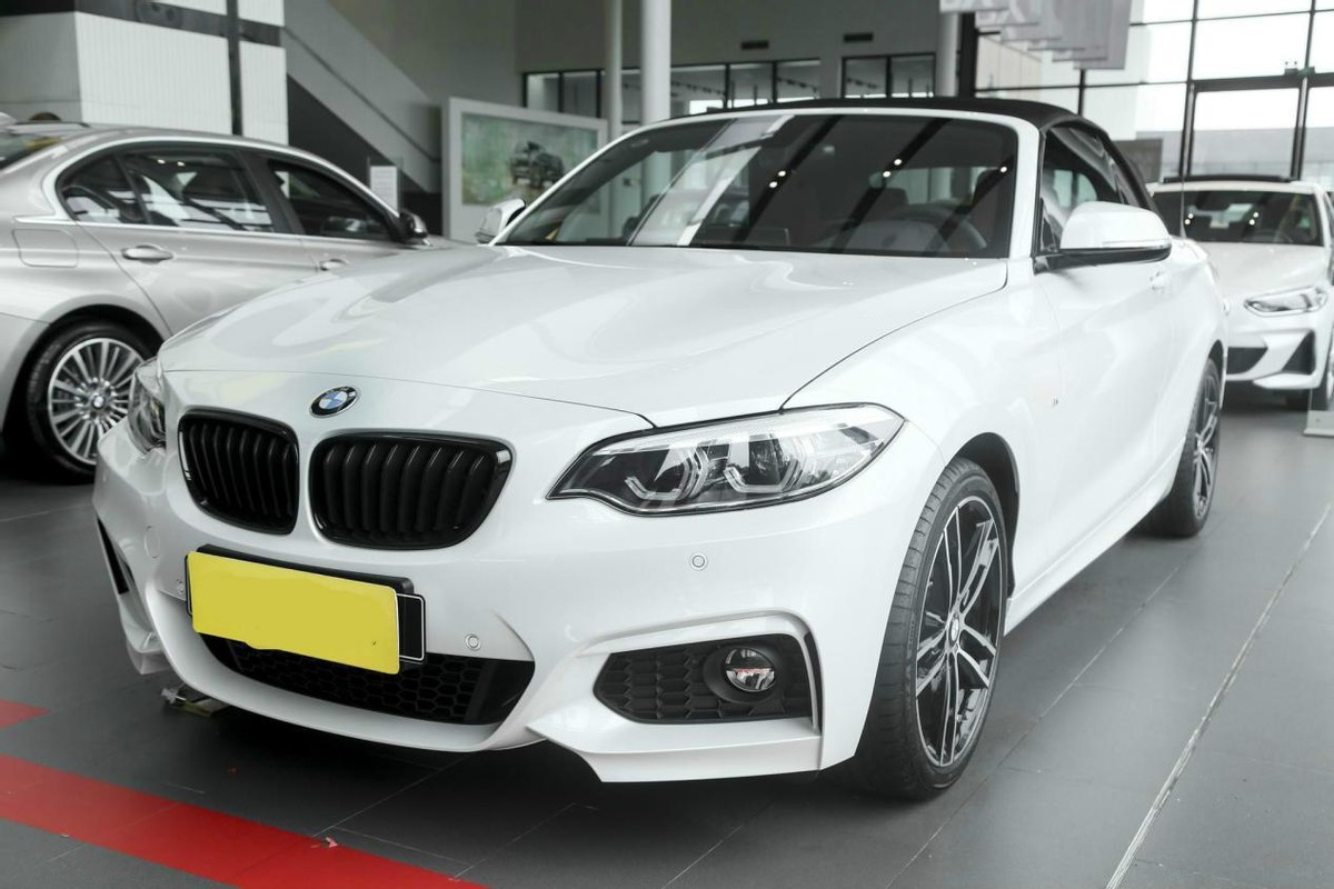 宝马硬顶敞篷车2系最新款,最新款宝马在售4座硬顶敞篷