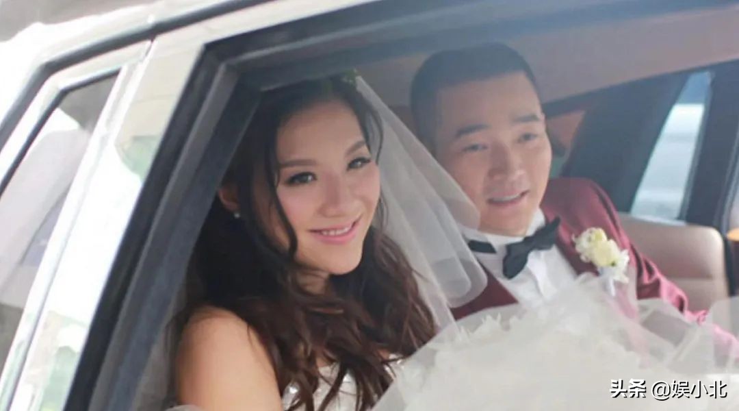 成名后爸爸去世,不婚却爱上小10岁女主播,“吕秀才”的跌宕人生