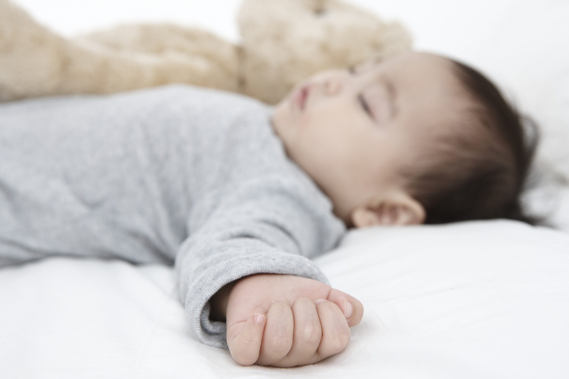 教你一招让孩子乖乖入睡,如何让孩子8点半入睡