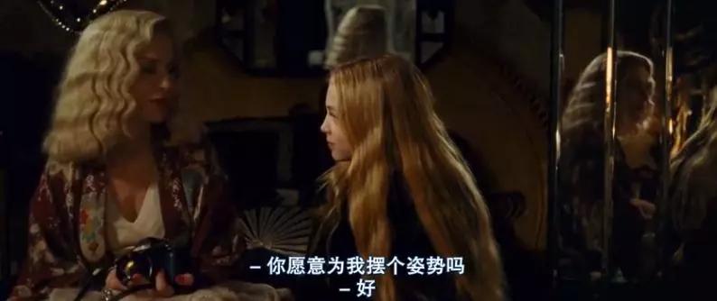 对着小孩的脸拍的视频,给孩子拍照事件