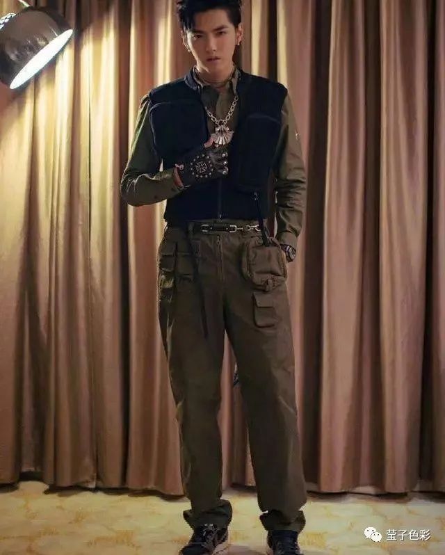 每一件衣服都被认真对待过,每一件衣服都会精心挑选