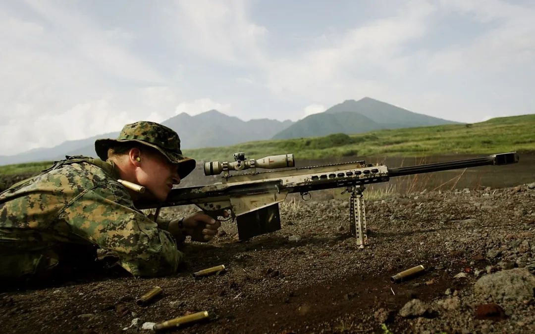 军迷科普巴雷特,现实中狙击枪能一枪把墙打穿吗