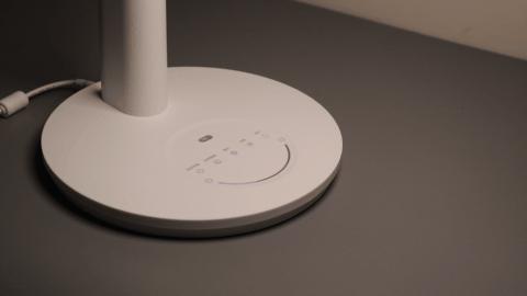 儿童智能学习护眼灯评测,自然光全光谱护眼灯