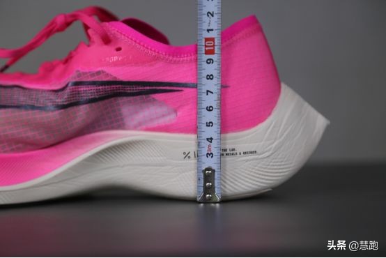 跑马季,跑全马的耐克碳板跑鞋推荐