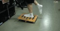 轻度脚踝扭伤的处理方法及康复,脚踝扭伤康复训练6种简单方法