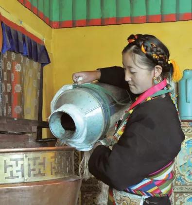 吉祥的藏历新年视频,西藏各地的藏历新年