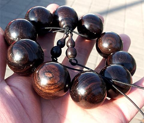 不怕水的文玩木质手串,有什么木质不怕汗文玩手串