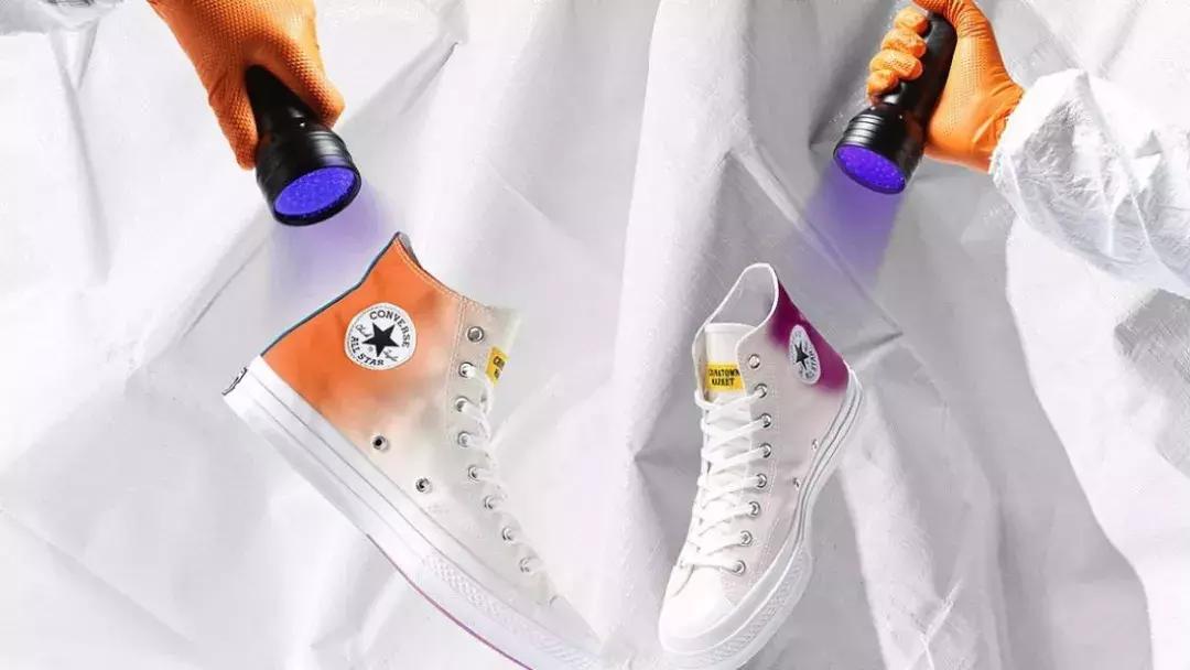 匡威米奇联名的一双鞋,匡威和米奇联名