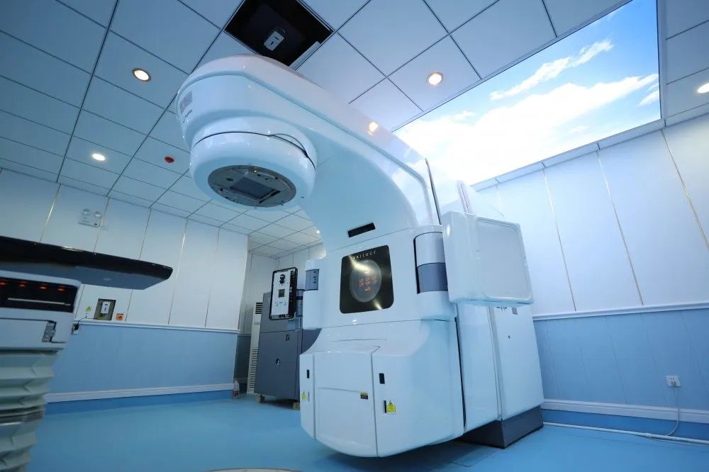 引进高精尖设备助力精准医疗,医院引进先进的医疗设施设备