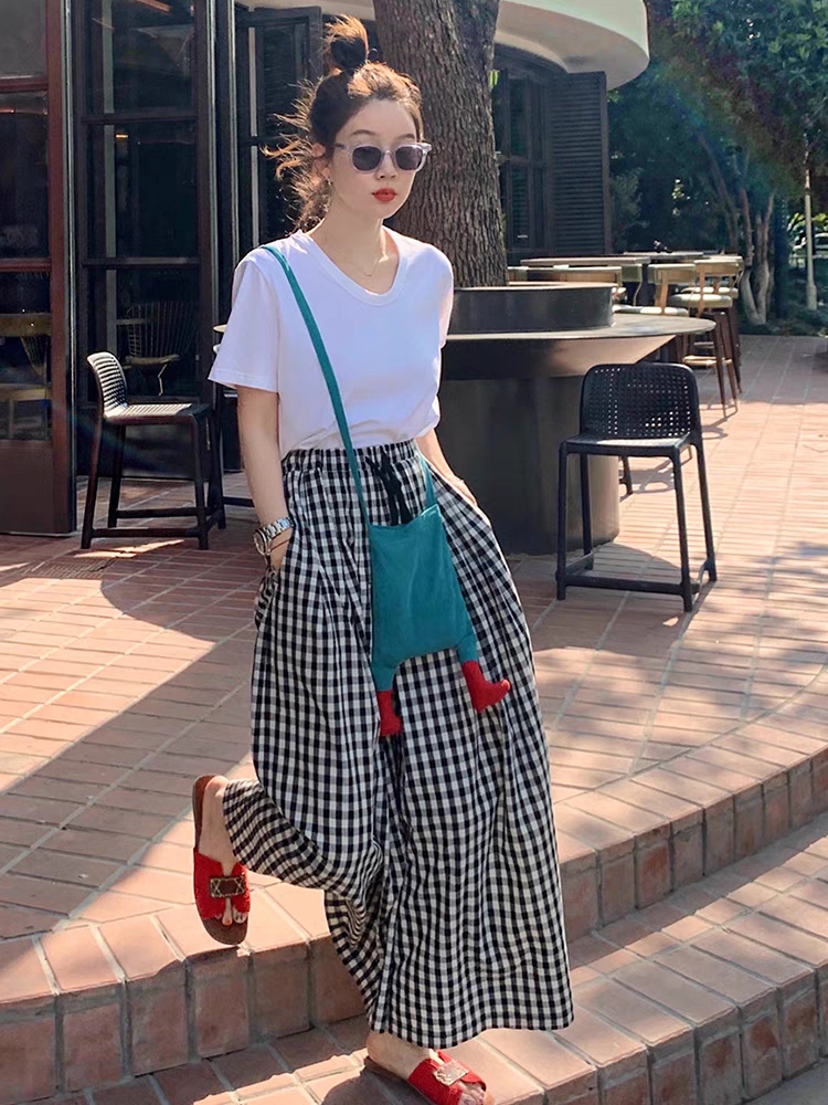 今年流行的小个子裙裤,今年夏季流行什么裙裤好看