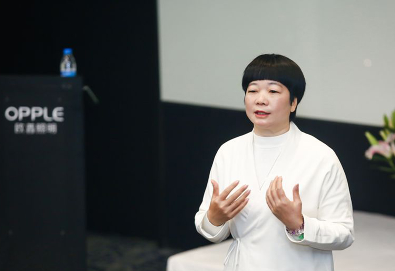 从小作坊到身家百亿,从小作坊到价值272亿的照明帝国