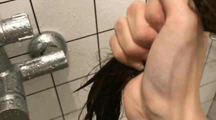 头发干枯毛躁打结用什么方法,解决头发干枯毛躁分叉发量少