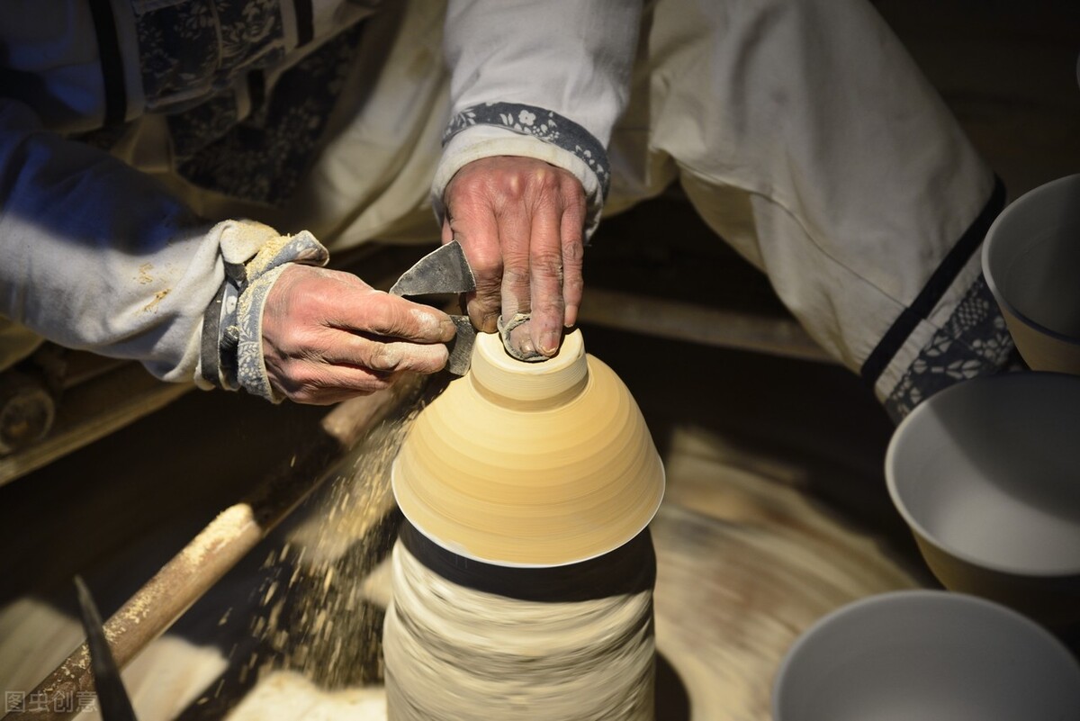 三百六十行行行出状元是什么,三百六十行行行出状元上一句