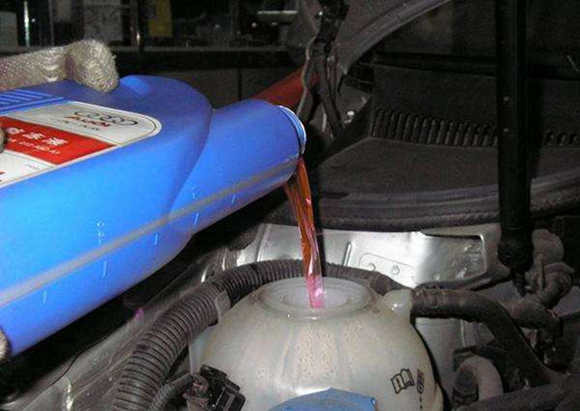 长安cs55防冻液损耗厉害什么情况,cb400f防冻液损耗过快怎么回事