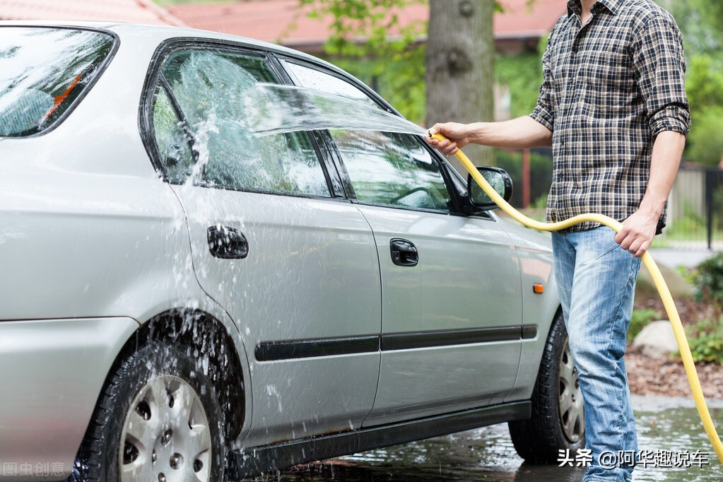 车的颜色哪个最安全,车的颜色哪一个比较保值