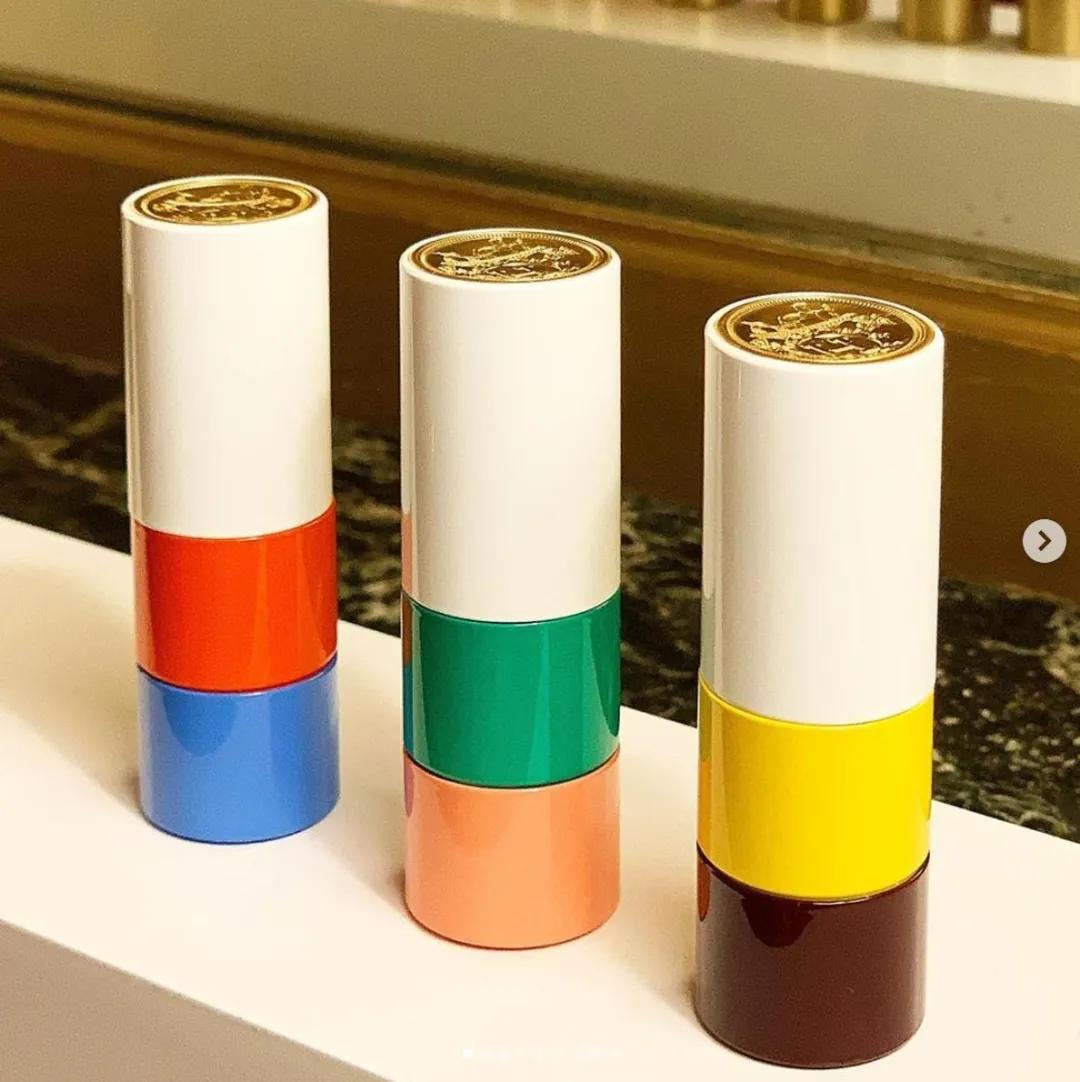 爱马仕口红33号色怎么涂能显白,爱马仕口红李佳琦推荐色