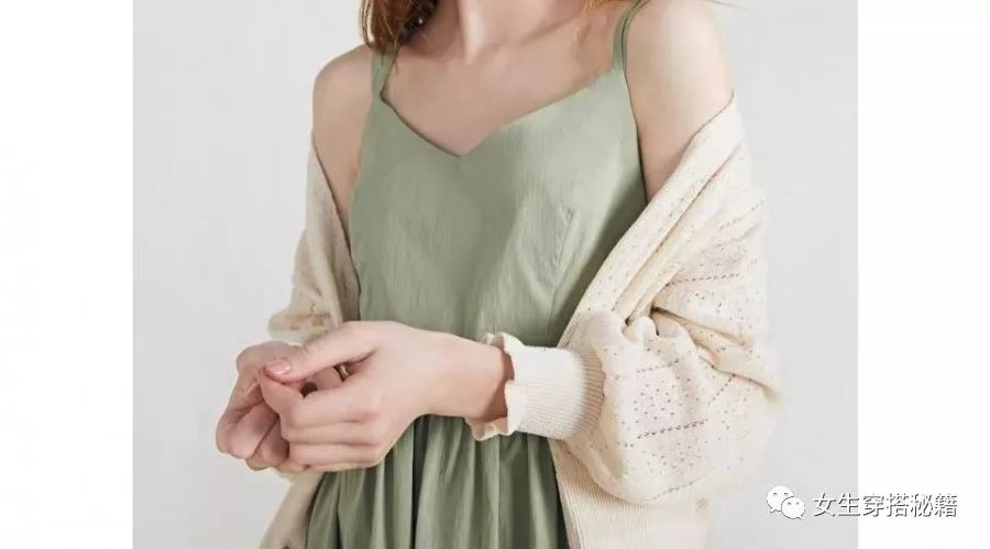 平胸女生穿什么衣服好看,平胸高级感禁欲系