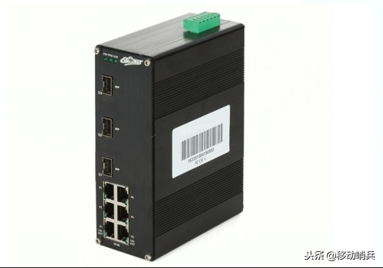 交换机连接方式详解电路图,交换机的uplink接口