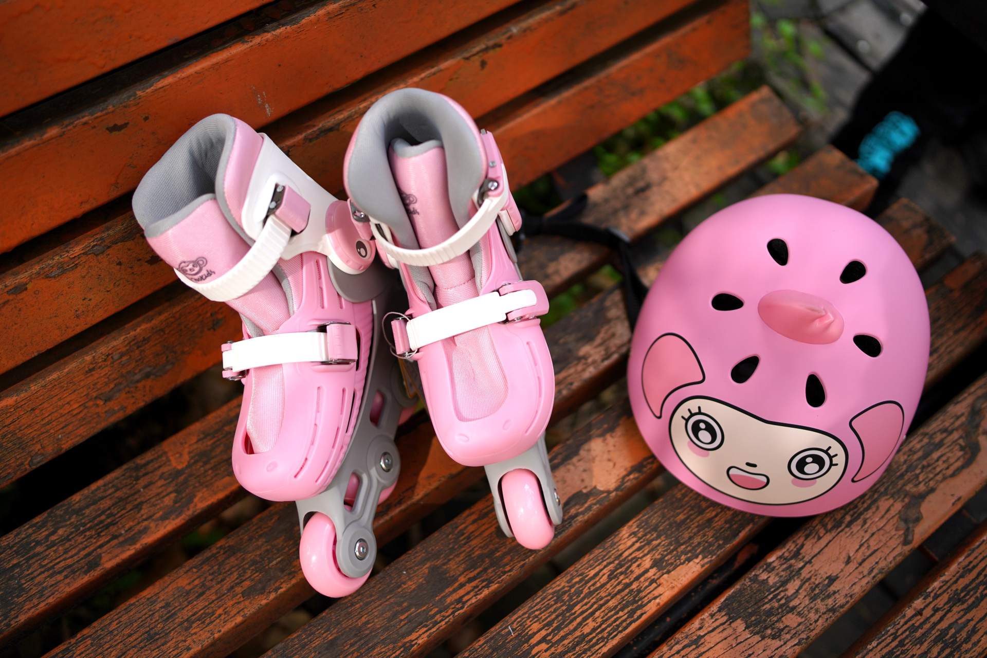 柒小佰儿童轮滑护具,柒小佰轮滑推荐