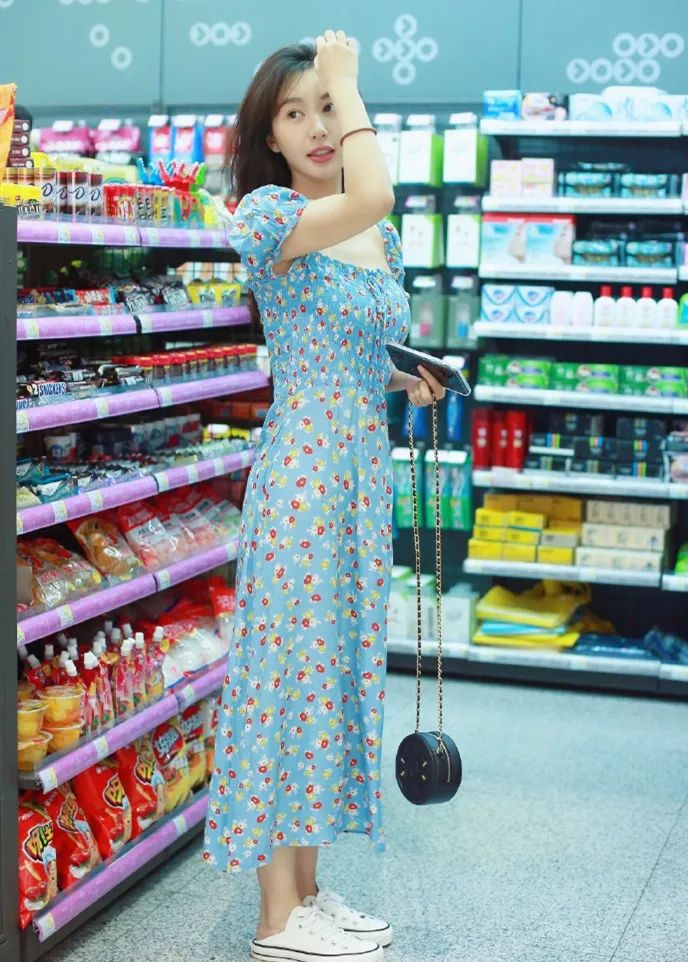 宣璐碎花连衣裙,宣璐连衣裙穿搭