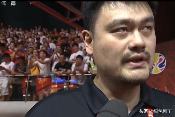 周琦打得很出色攻防两端全面统治,周琦打出完美表现