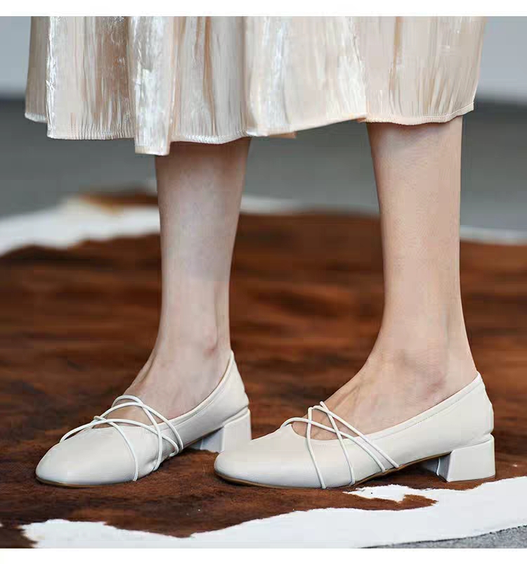 鞋子合不合适只有脚知道下一句,鞋子合不合脚只有脚知道