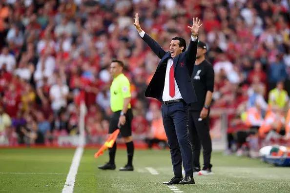 枪手阿森纳快速反击,埃梅里唯一一次欧联失利