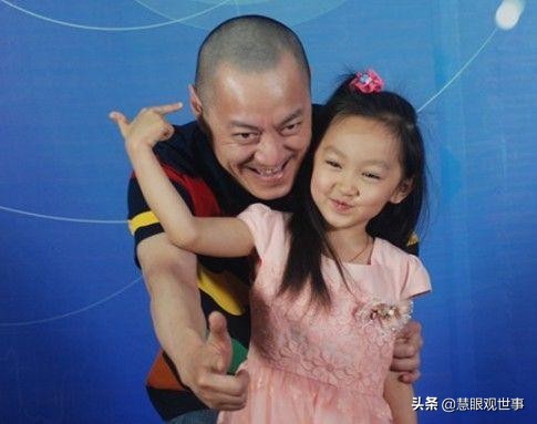 《侯海洋基层风云》中的赵海为什么很色？