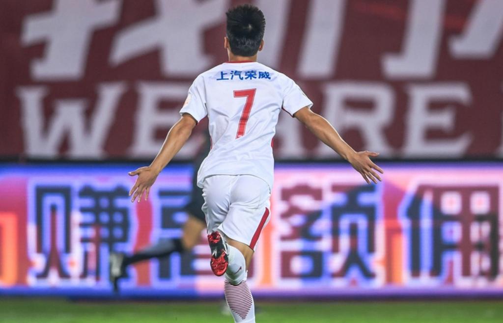 斯威vs上港最新比分,上港对泰达实况